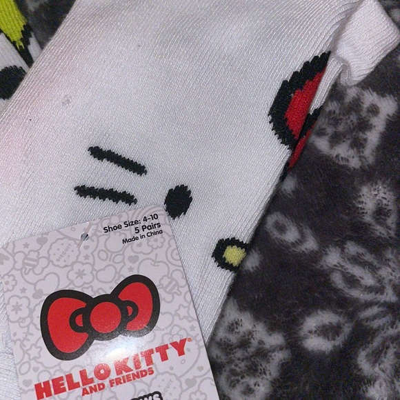 NWT hello kitty socks 5 pairs - Picture 2 of 6
